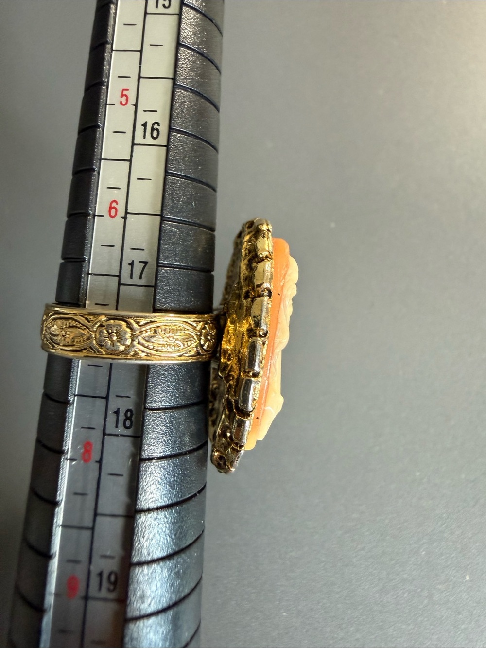 Adjustable Cameo Ring - Picture 6 of 6